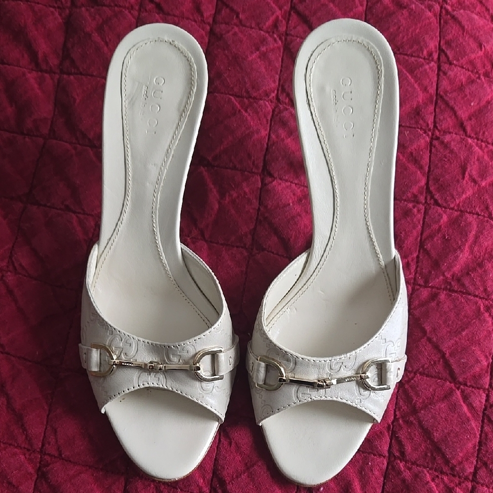 Gucci White Guccisima Leather Mules with Horsebit Detail